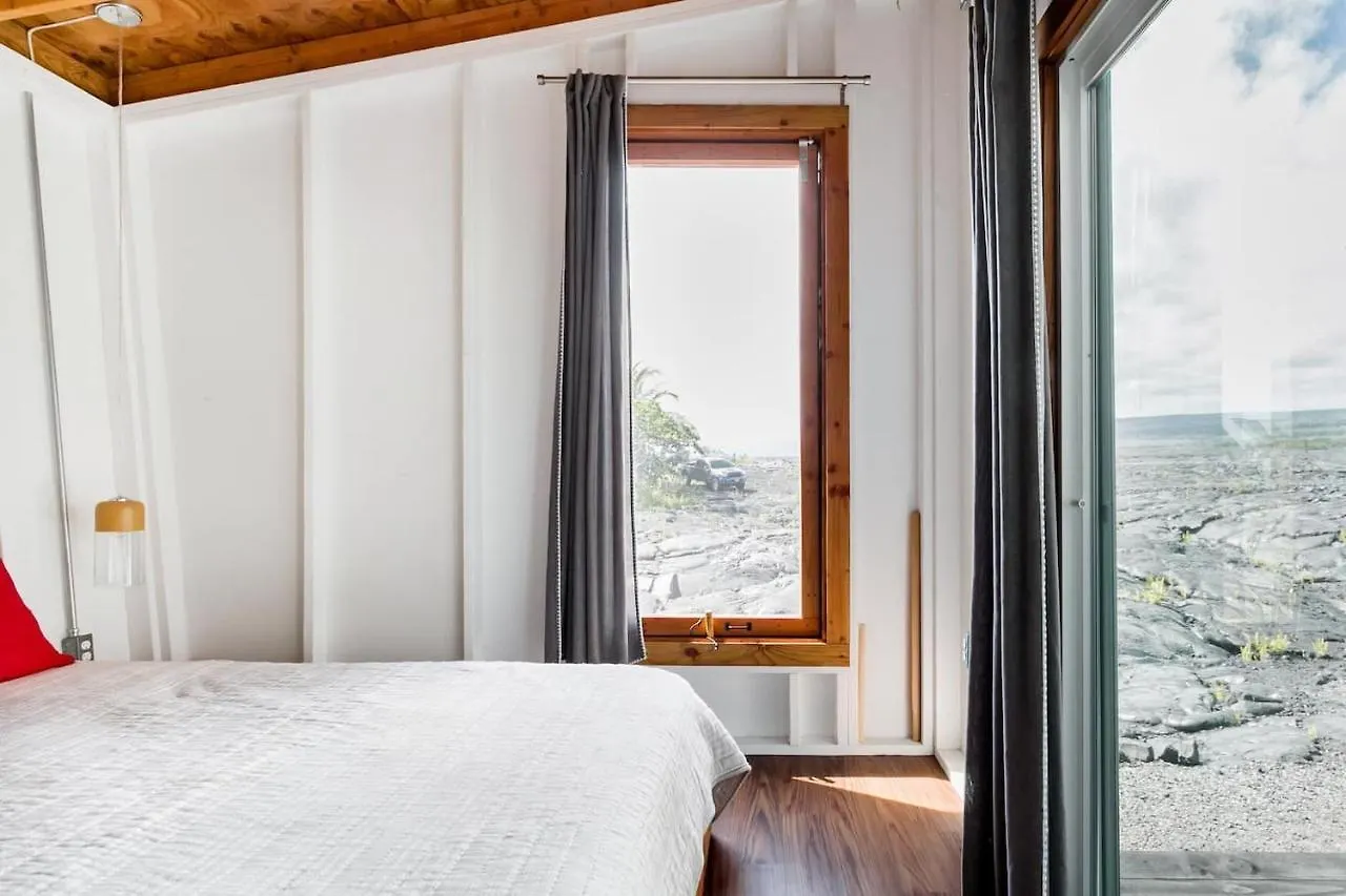 The Ohana House, Amazing Tiny Home On A Volcanic Lava Field! Kehena