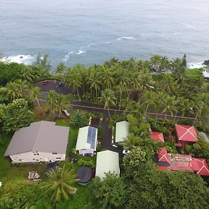  Holiday home Oceanfront Near The Kalapana Lava Flows