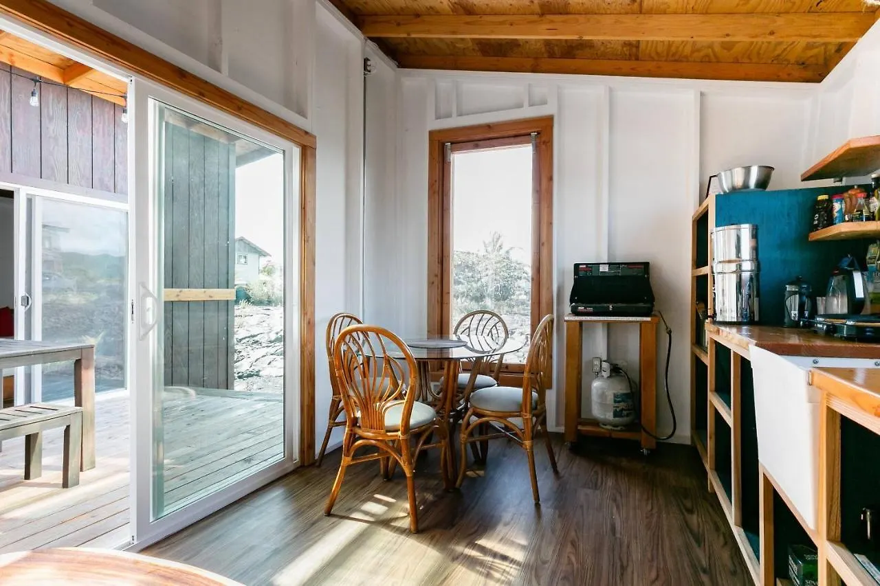 The Ohana House, Amazing Tiny Home On A Volcanic Lava Field! Kehena