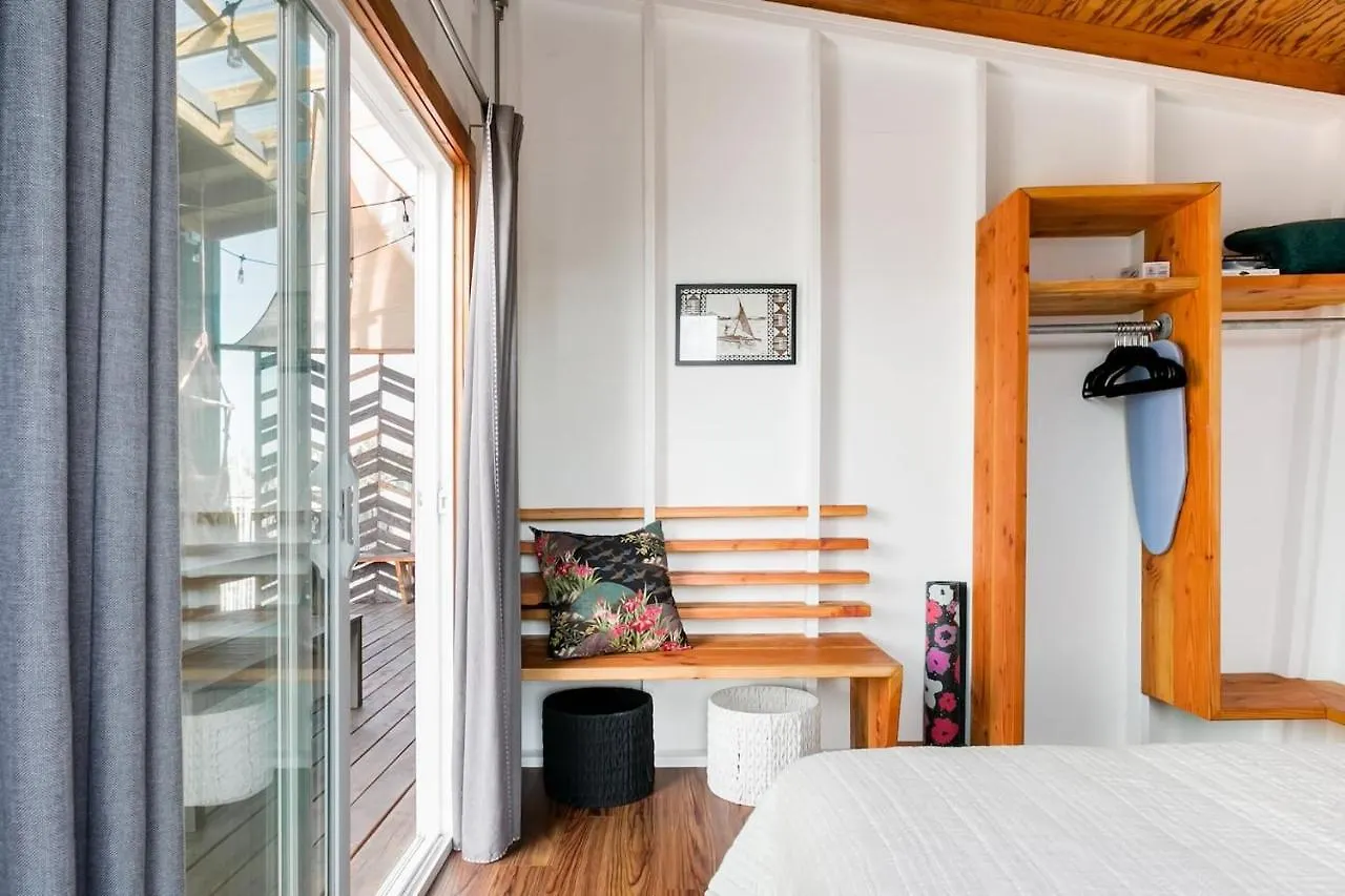 The Ohana House, Amazing Tiny Home On A Volcanic Lava Field! Kehena Holiday home